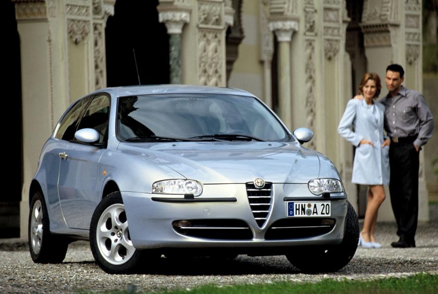  Alfa Romeo 147 3-Door (937A) 2000 года  (фото 30 из 43)